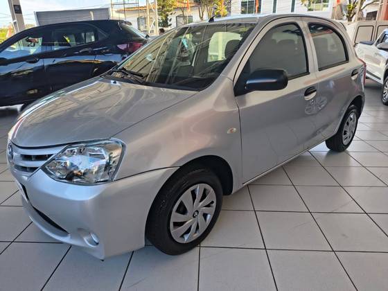 TOYOTA ETIOS 1.3 X 16V FLEX 4P MANUAL TOYOTA ETIOS 1.3 X 16V FLEX 4P MANUAL